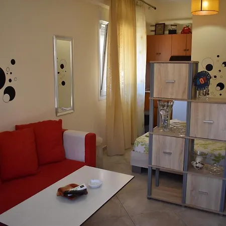 Small In Nea Kallikratia Apartman Nea Kallikrateia